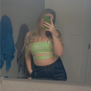 Love love love this top